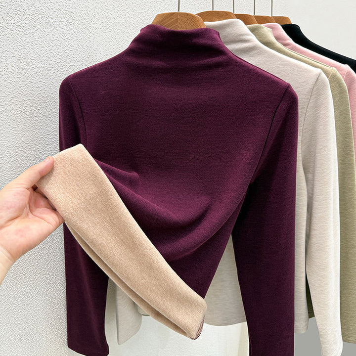 Women's turtleneck sweater made of wool blend fabric