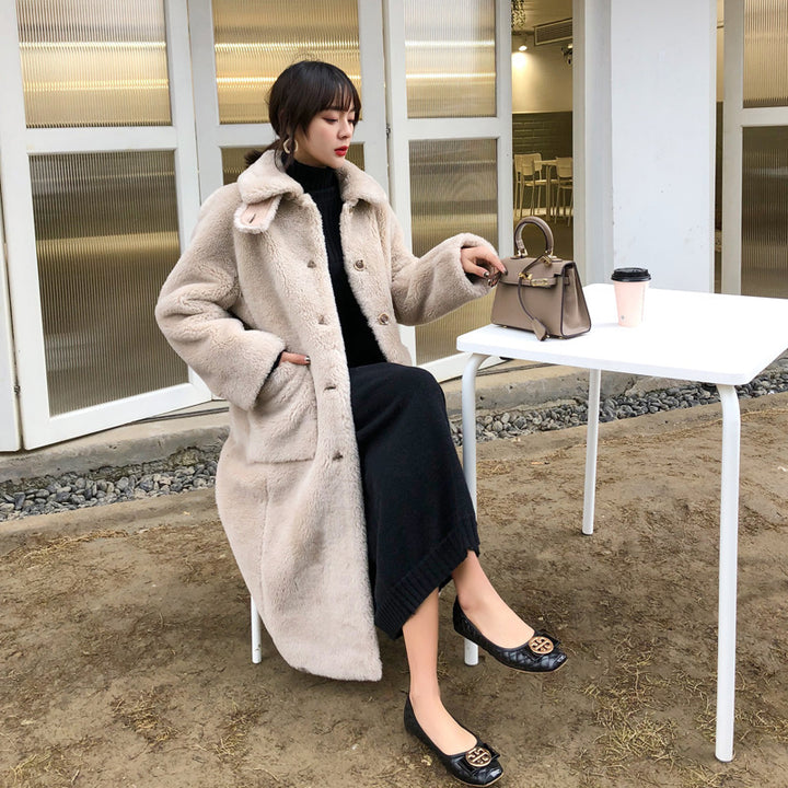 Long coat made of alpaca wool and lambskin