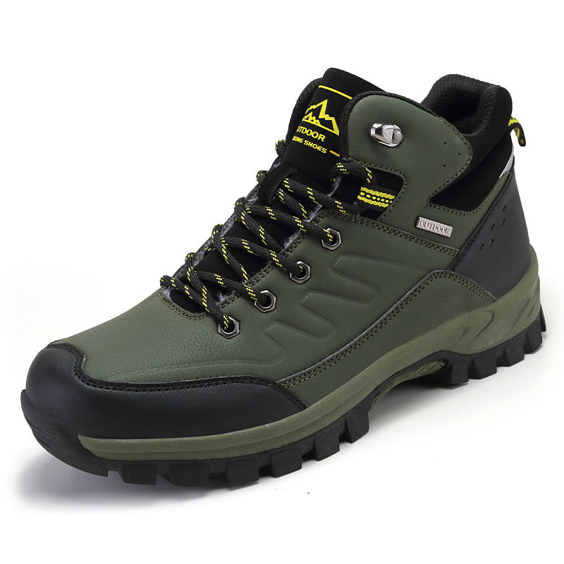 Insulated outdoor winter boots, non-slip and lightweight