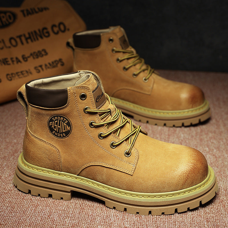 Fashionable men's boots with platform sole