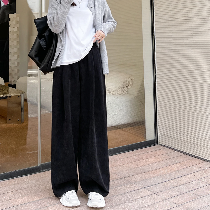 Women's corduroy trousers with wide legs and straight cut