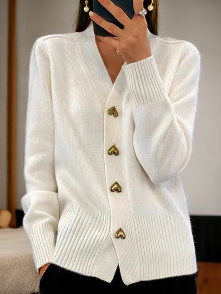 Women's cardigan with V-neck and heart buttons