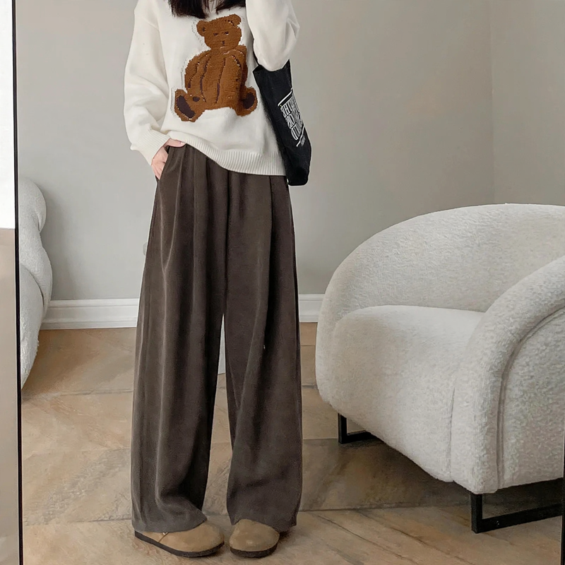 Women's corduroy trousers with wide legs and straight cut