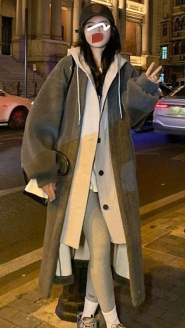 Long lamb fleece coat with hood, elegant