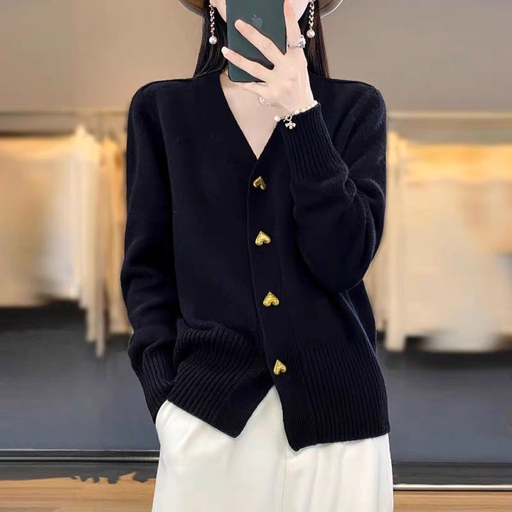 Women's cardigan with V-neck and heart buttons