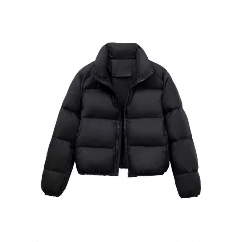 Short women's quilted jacket with zipper
