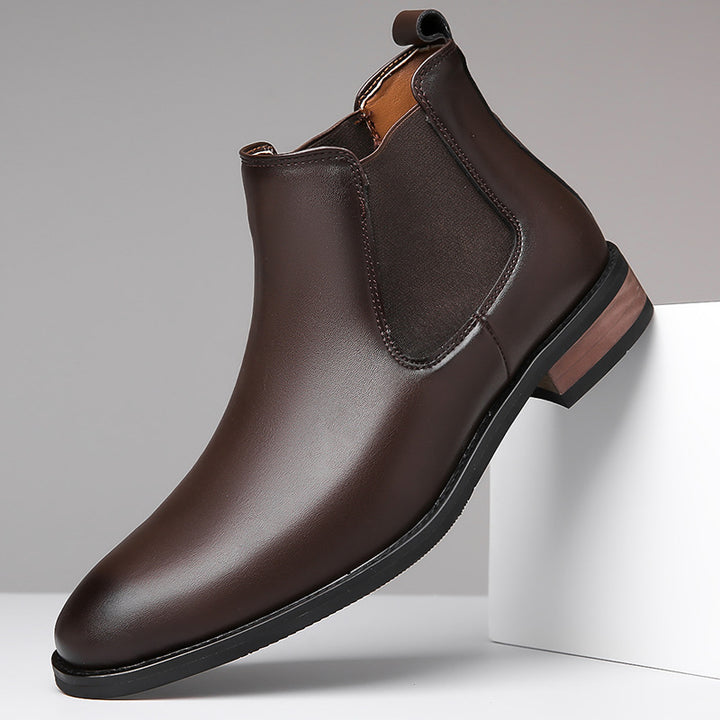 Elegant men's Chelsea boots, leather look