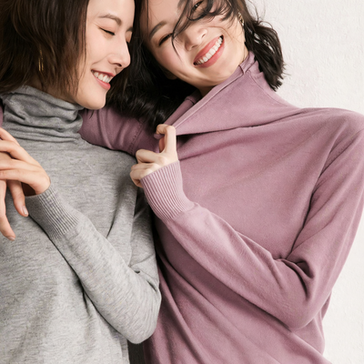 Women's turtleneck sweater, slim fit