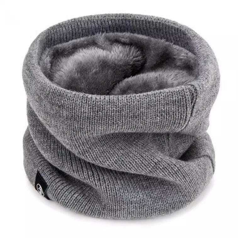 Padded knitted loop for women and men