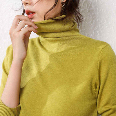 Women's turtleneck sweater, slim fit