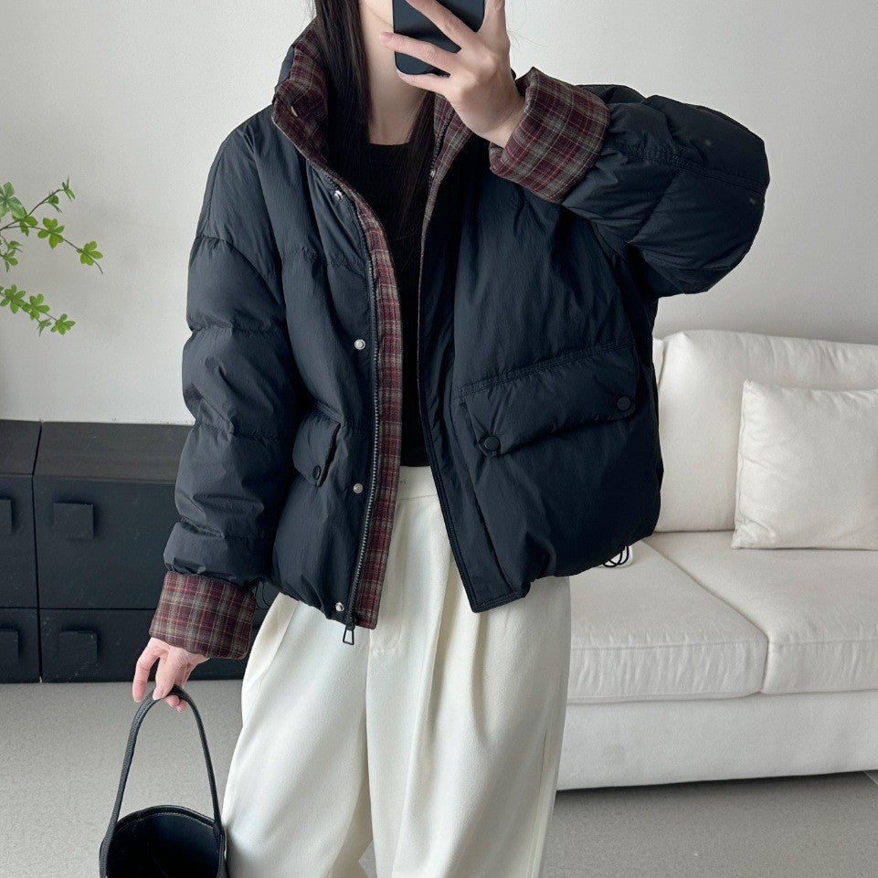 Short women's down jacket with high filling volume
