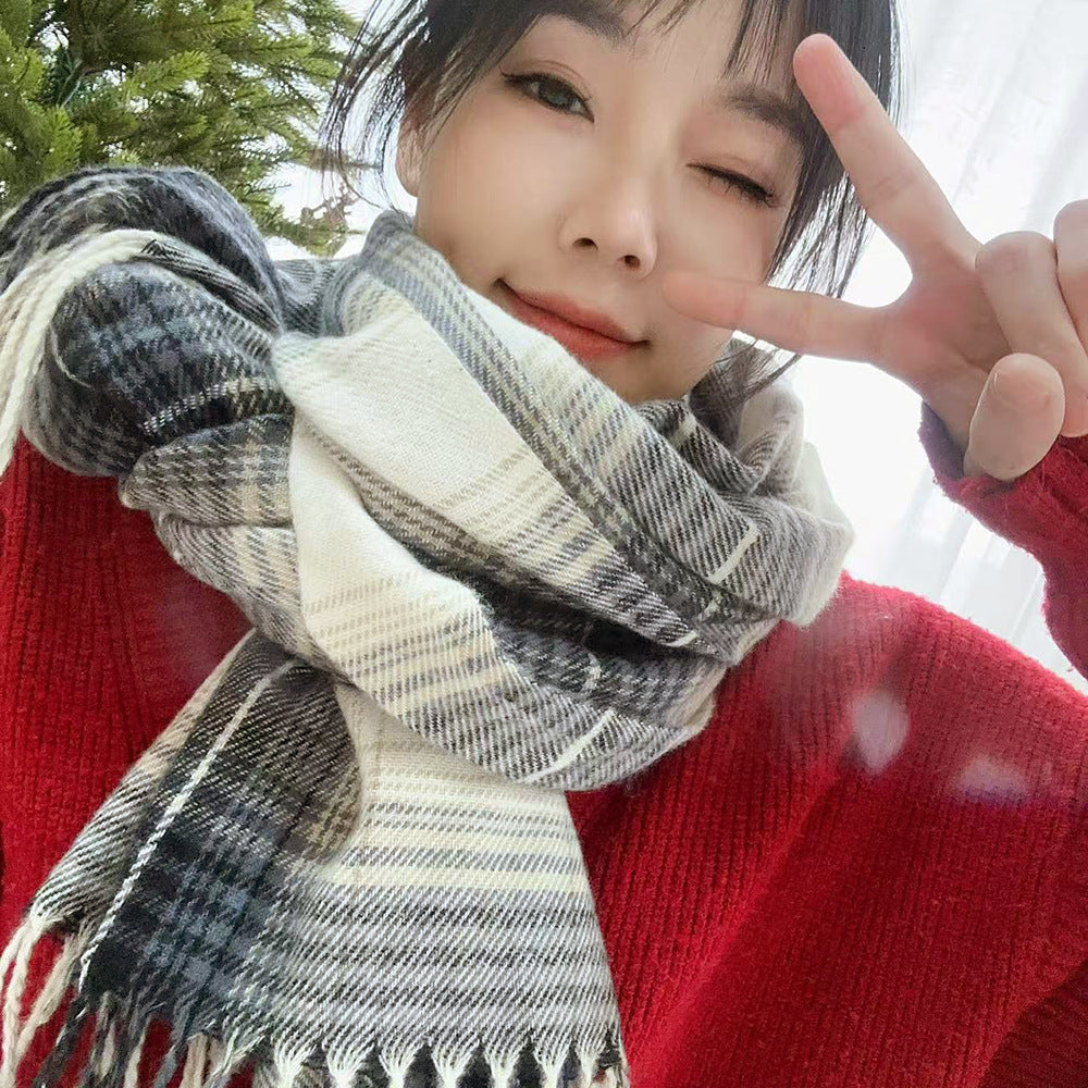 Checked winter scarf in college style