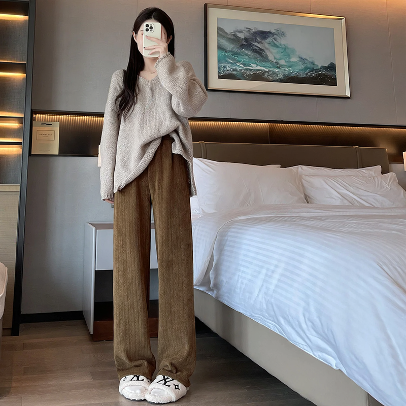 Padded cord wide-leg trousers with a straight cut