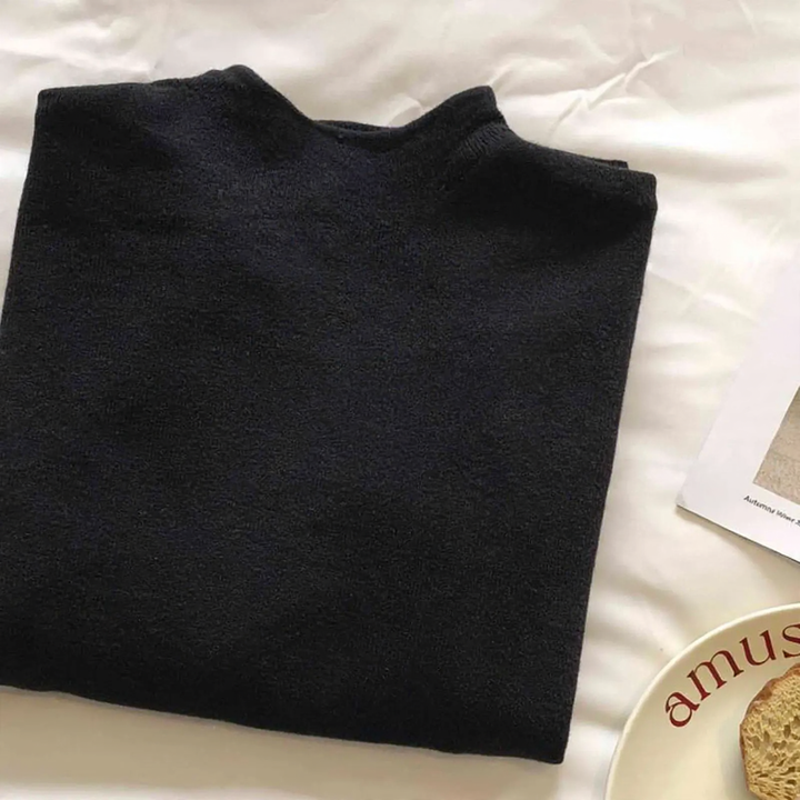 Women’s knit sweater with stand-up collar