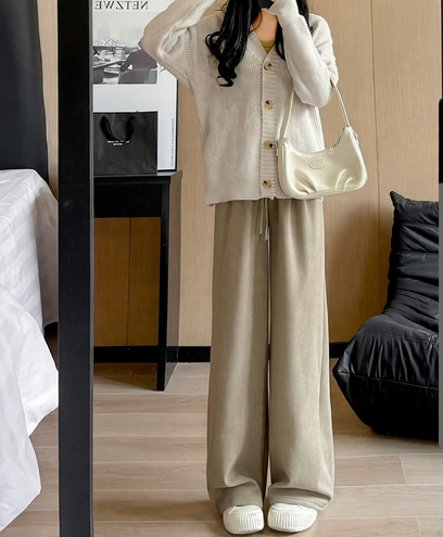 Fleece-lined corduroy wide-leg pants in Korean style