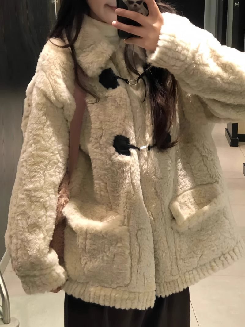 Lambswool imitation coat, padded, loose fit
