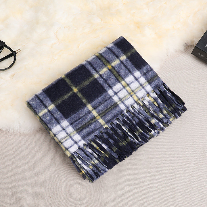 Classic plaid scarf made of double-sided fleece