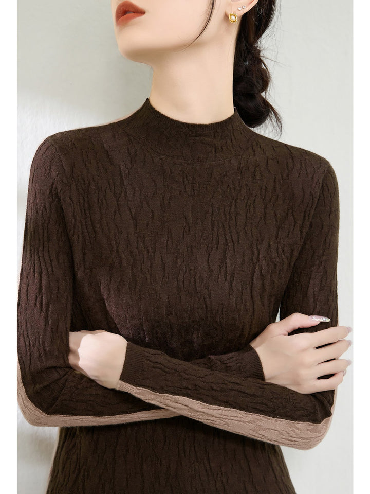 Women's knitted pullover with texture, standing collar, reversible