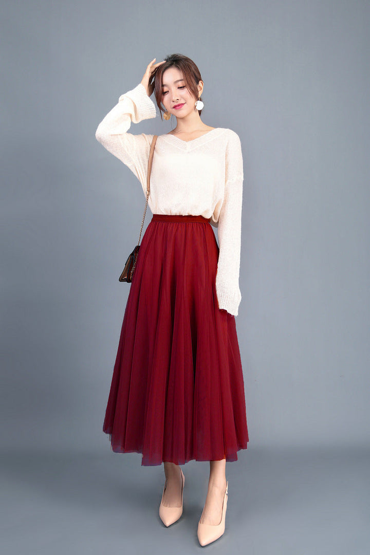 Chic Und Stil | Long Soft Tulle Skirt with High Waist and Slim Fit