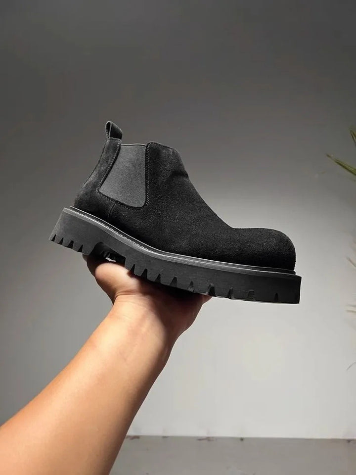 Men's Chelsea boots made of suede look, flat heel