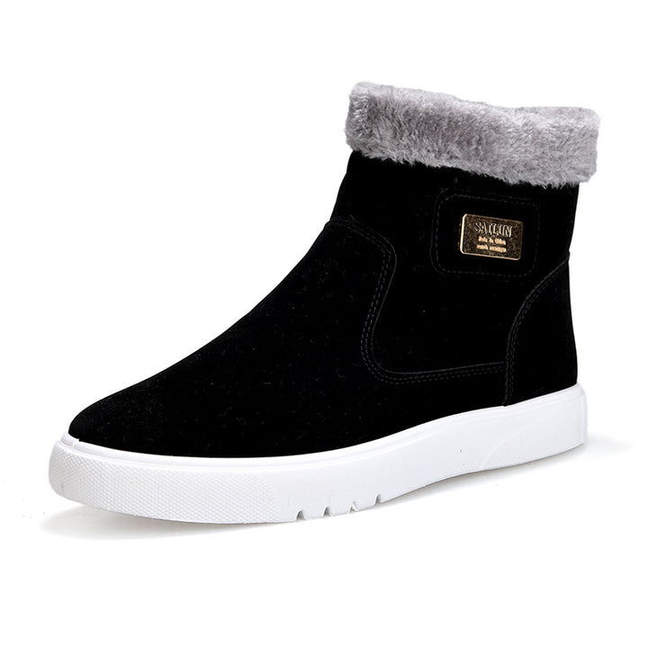 Insulated men's winter boots with non-slip sole