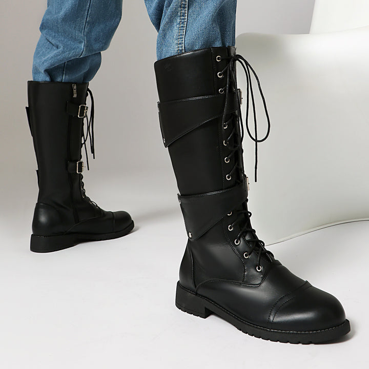 Men's boots with buckles and lacing
