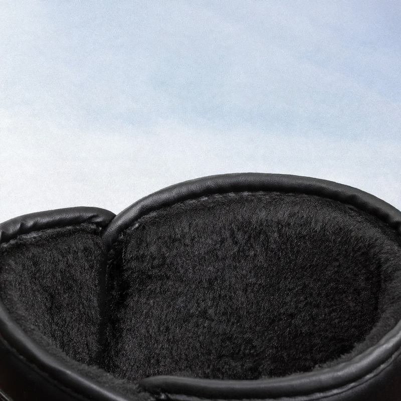 Padded men's winter boots for outdoor activities
