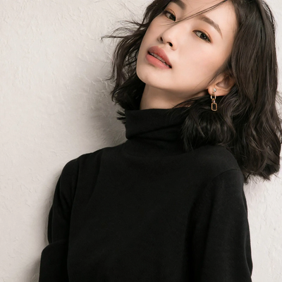 Women's turtleneck sweater, slim fit