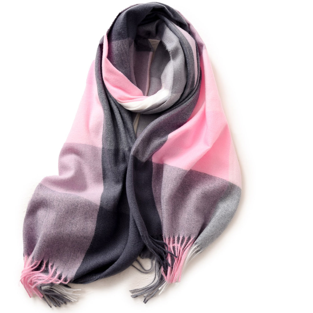 Large winter scarf with check pattern, 180 cm