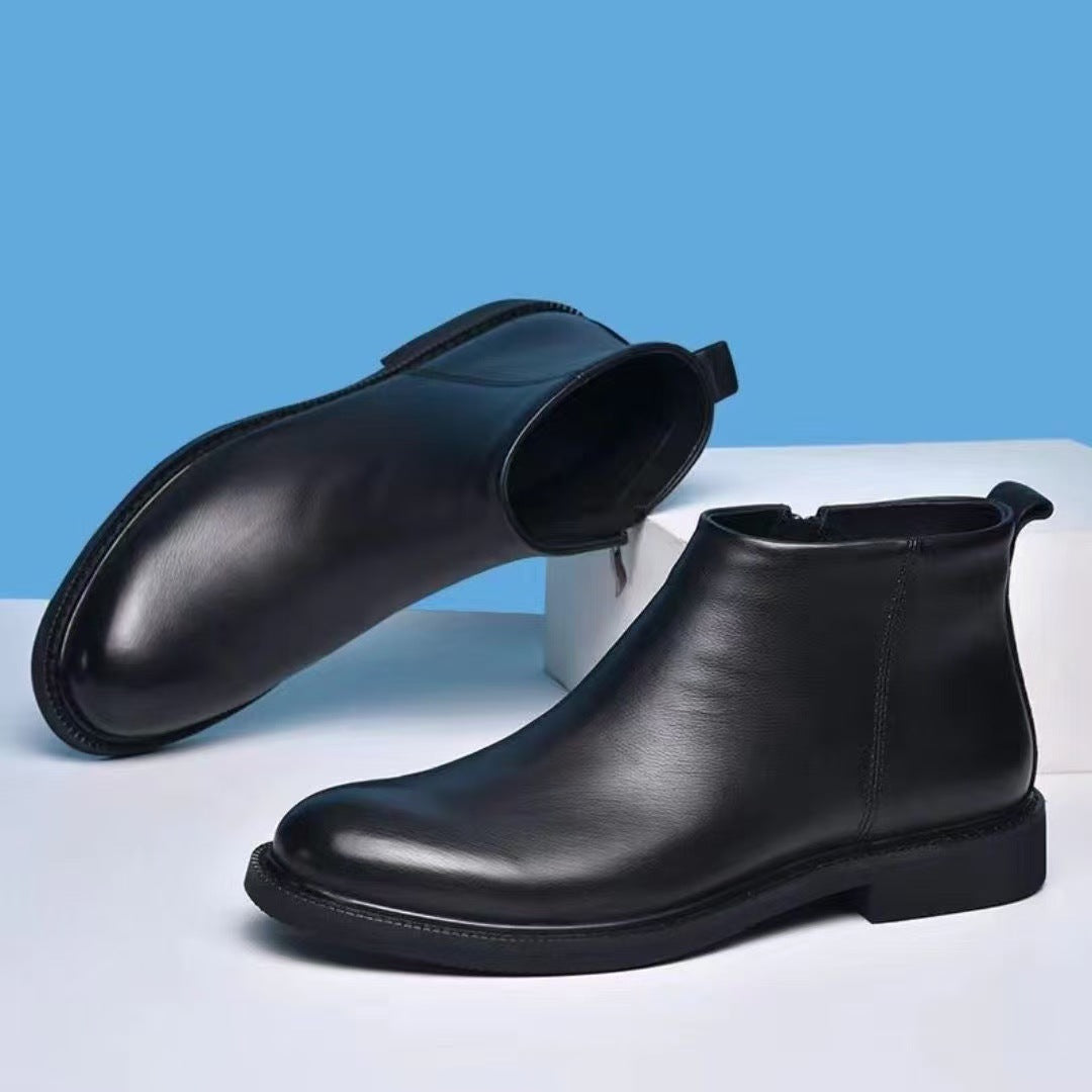 Padded men's Chelsea boots made of real leather