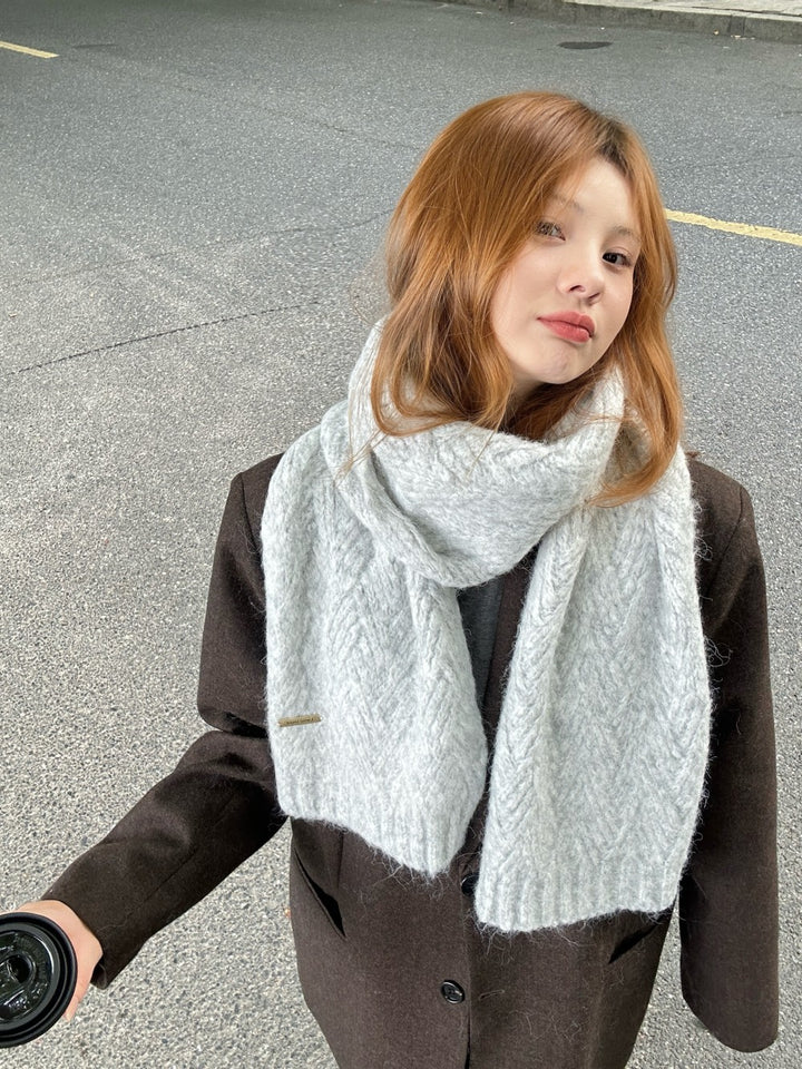 Knitted scarf made of alpaca wool