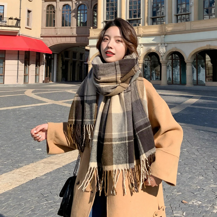 Checked scarf in cashmere look with fringes, 50x190 cm