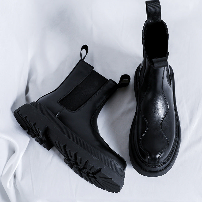 Stylish men's Chelsea boots in British style