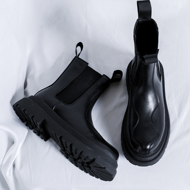 Stylish men's Chelsea boots in British style