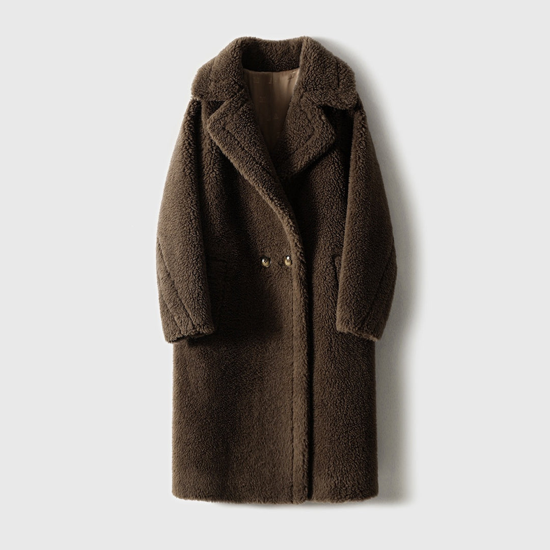 High-quality women's coat made of virgin wool and camel hair