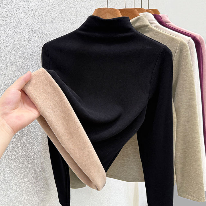 Women's turtleneck sweater made of wool blend fabric