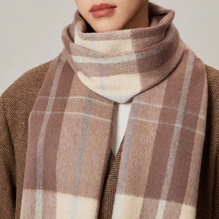 Wool scarf made of 100% wool with fringes, 180x30cm
