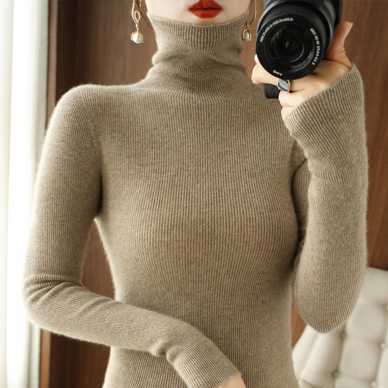 Women's knitted pullover with stand-up collar, fitted