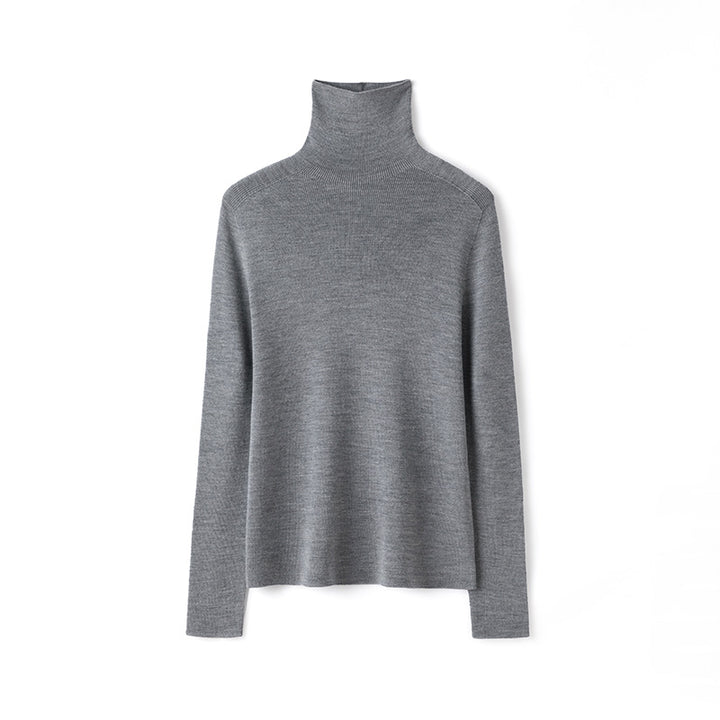 Women's turtleneck sweater made of merino wool