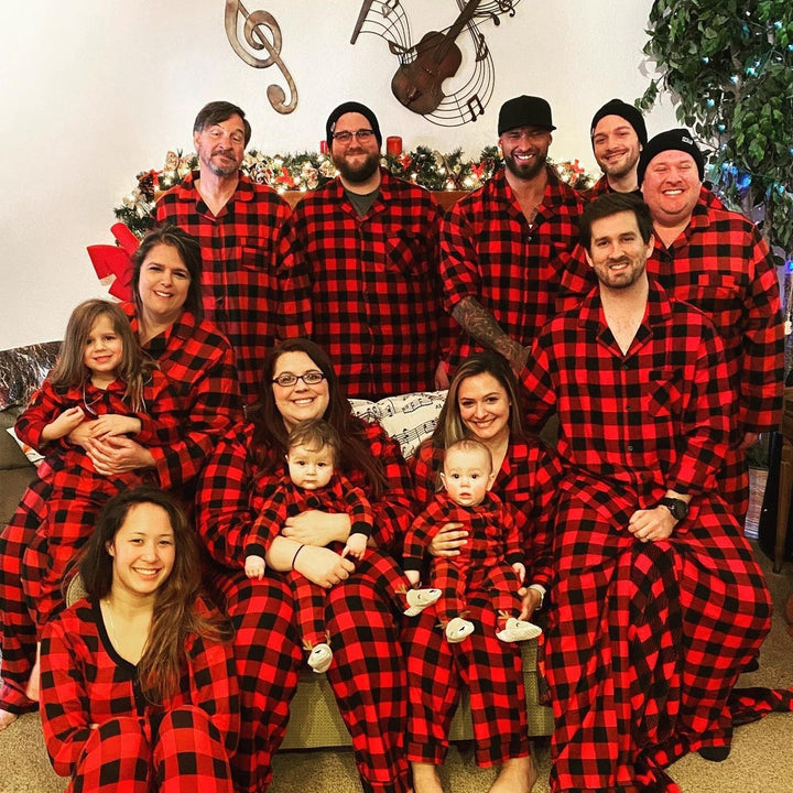 Christmas pajama set for the whole family, checkered