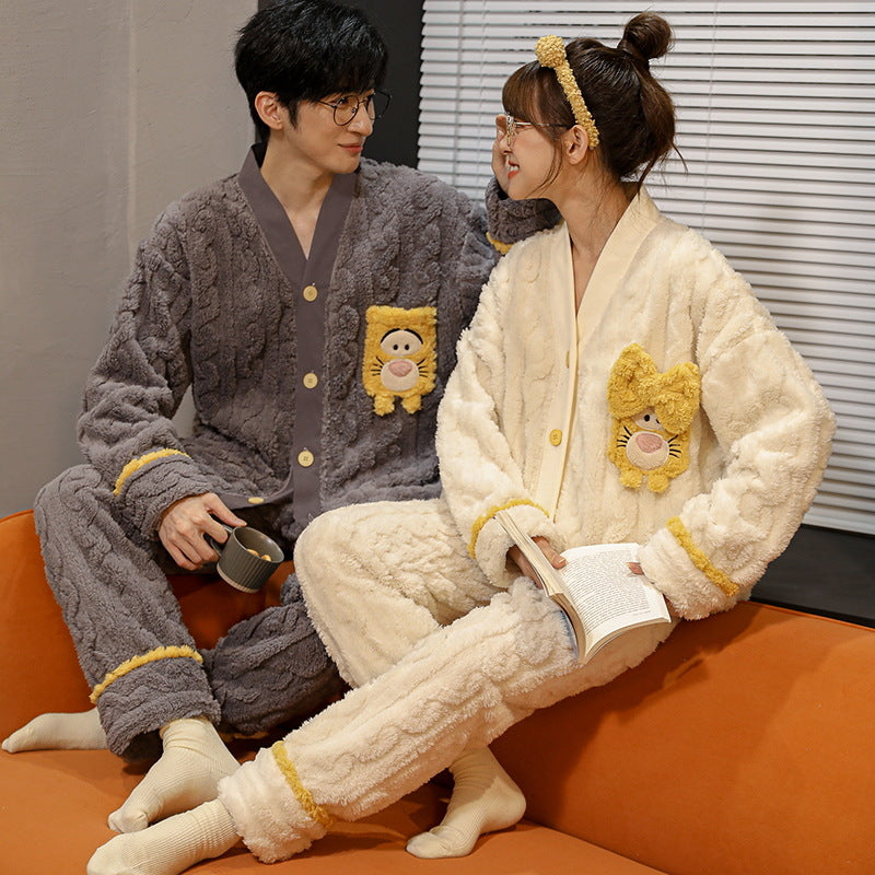 Pair-house suit made of coral fleece, V-neck, long sleeve