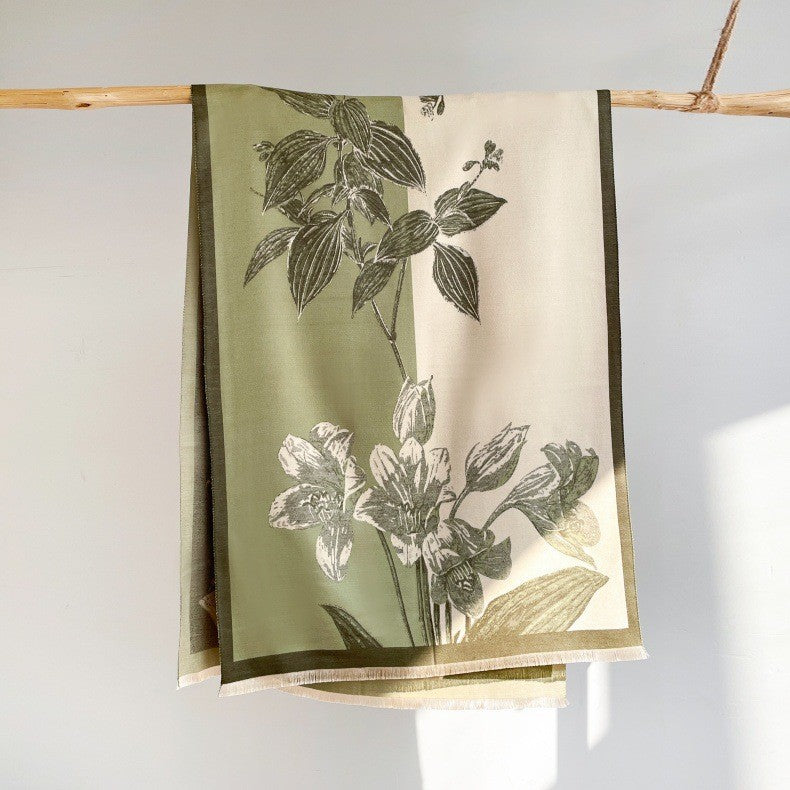 Thick scarf in ethnic style, 185x65cm
