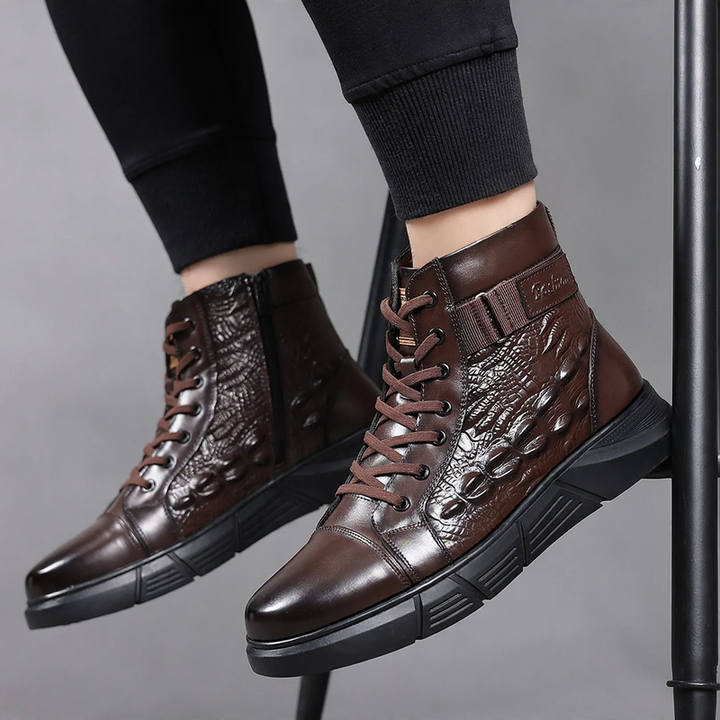 Padded men's leather boots with lamb fur mix
