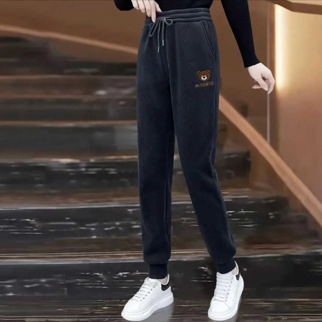Padded women's corduroy joggers with cuffs