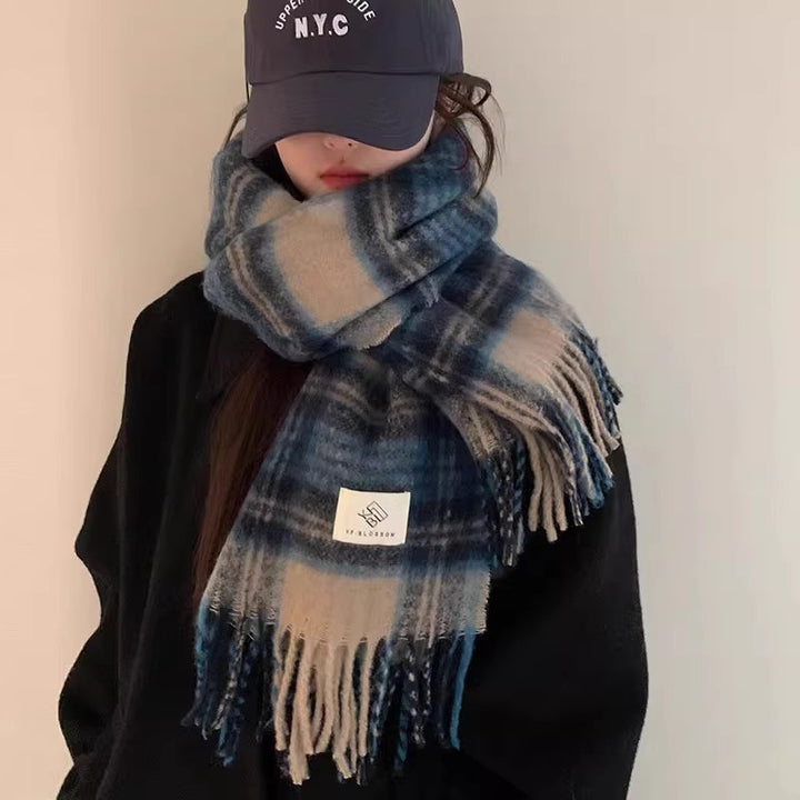 Knitted winter scarf with bear motif