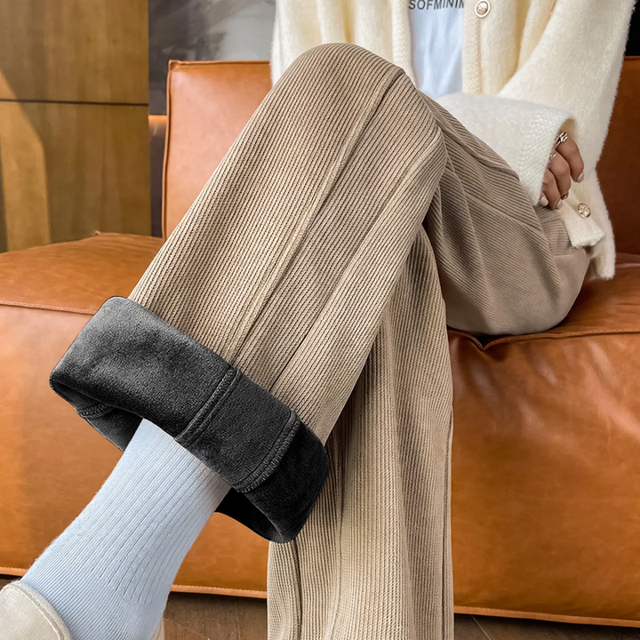 Women's corduroy trousers, wide cut, with lamb fleece lining