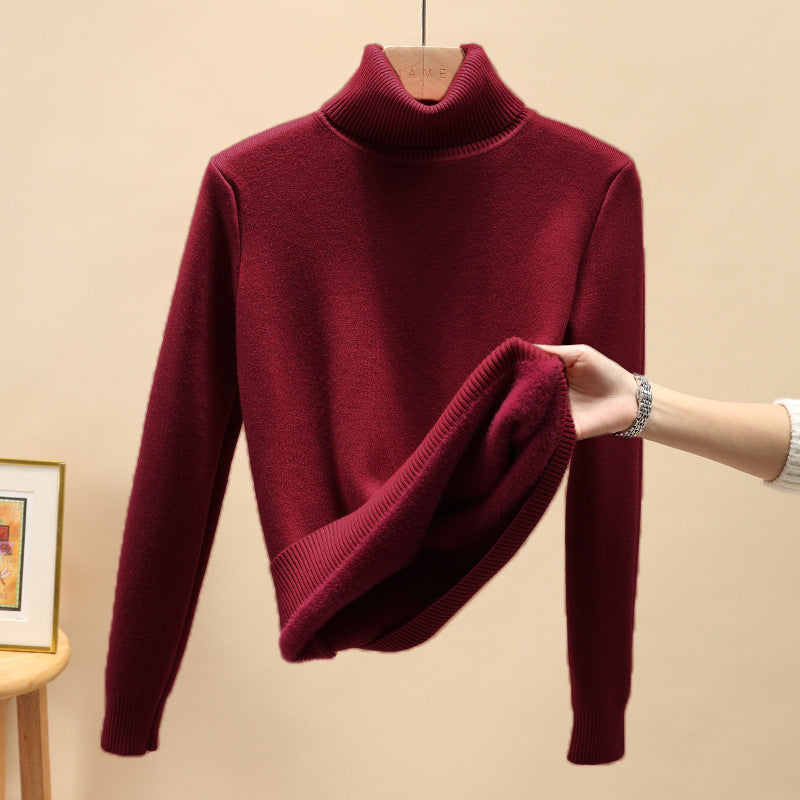Women’s turtleneck sweater with inner fleece