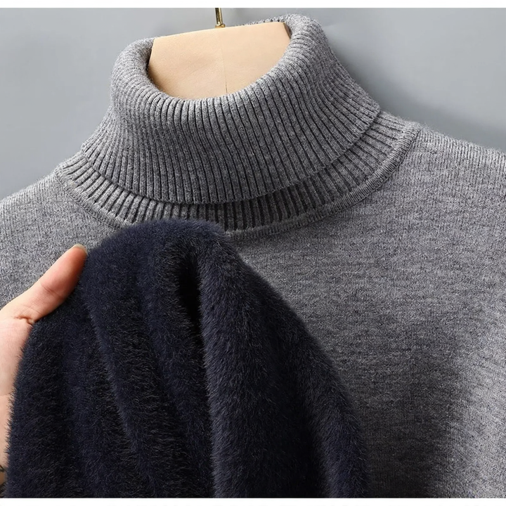 Men's wool sweater with turtleneck and fleece lining