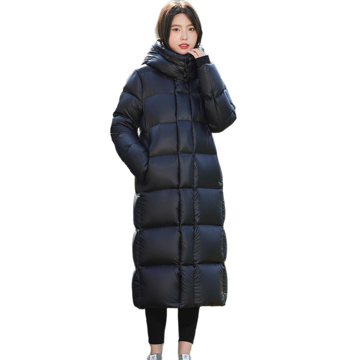 Long unisex down jacket with 95% white goose down filling