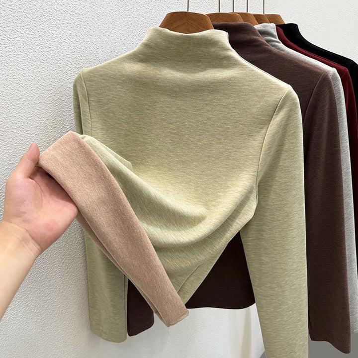 Women's turtleneck sweater made of wool blend fabric